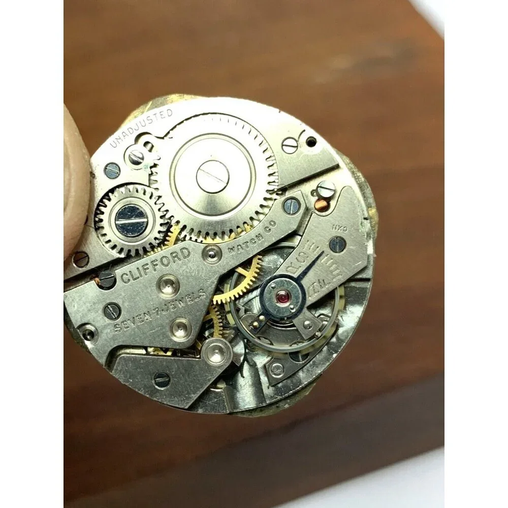 Clifford Valjean Men's Watch Vintage Swiss Hand Wind Gold 27mm FOR REPAIR PARTS